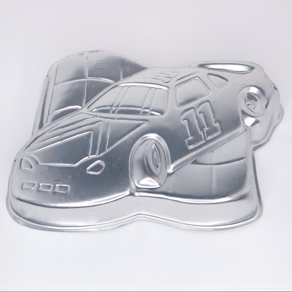 WILTON RACE CAR SHAPED CAKE PAN